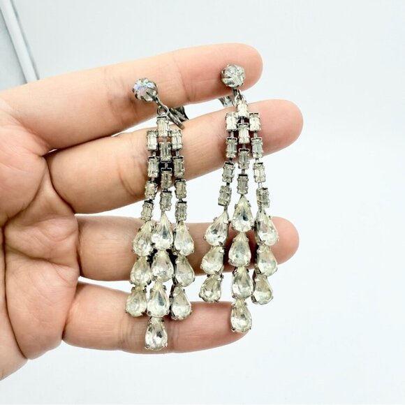 VINTAGE Dangle Earrings Crystal Drop Clip On Earrings - Picture 1 of 5